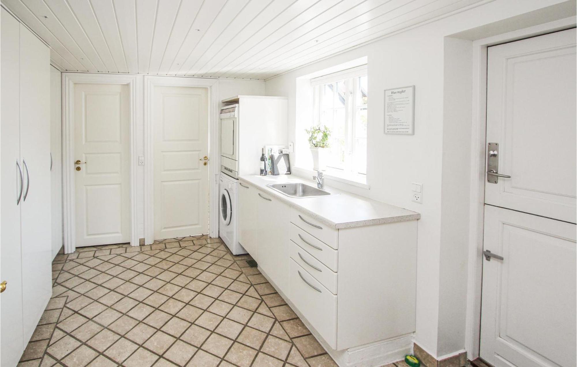 Cozy Home In Samso With Kitchen Nordby  エクステリア 写真